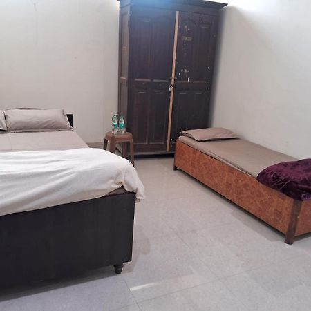 Sangam Vatika Home Stay Аллахабад Екстер'єр фото